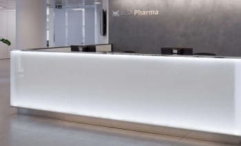 Столы, зоны ресепшн и прилавки Формат